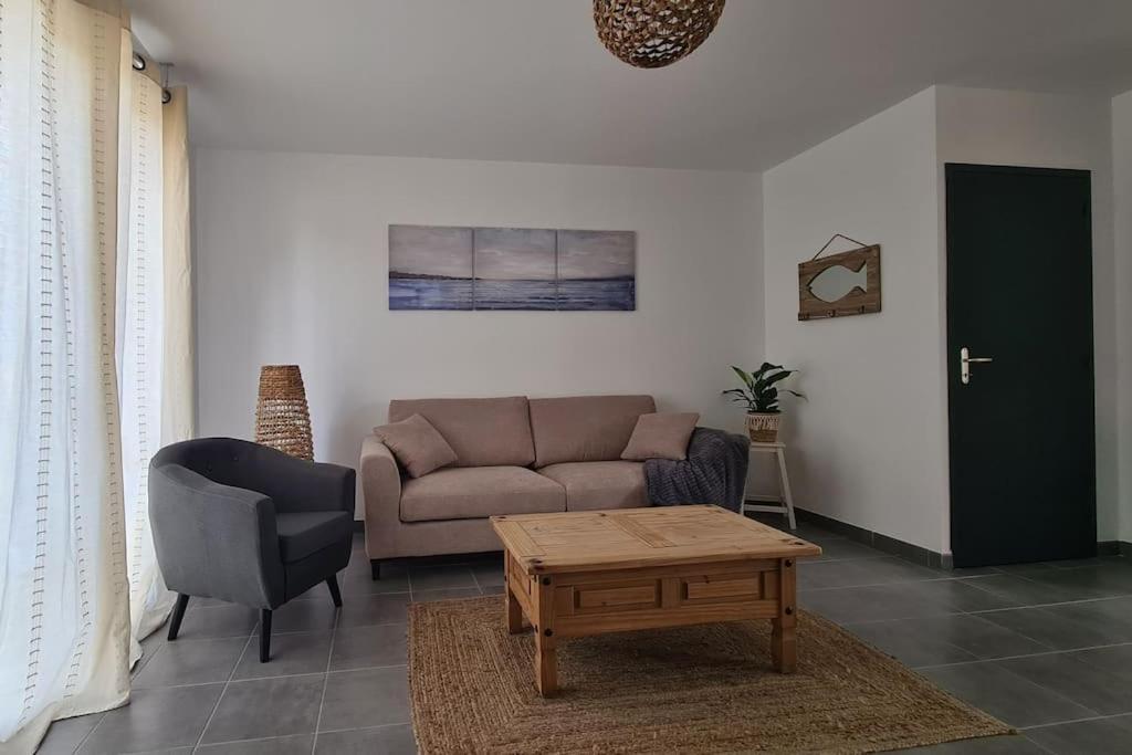Maison Neuve - Ty Thuya - 4 Personnes แซงต์-เมลัวร์-เดส์-ซงด์ ภายนอก รูปภาพ